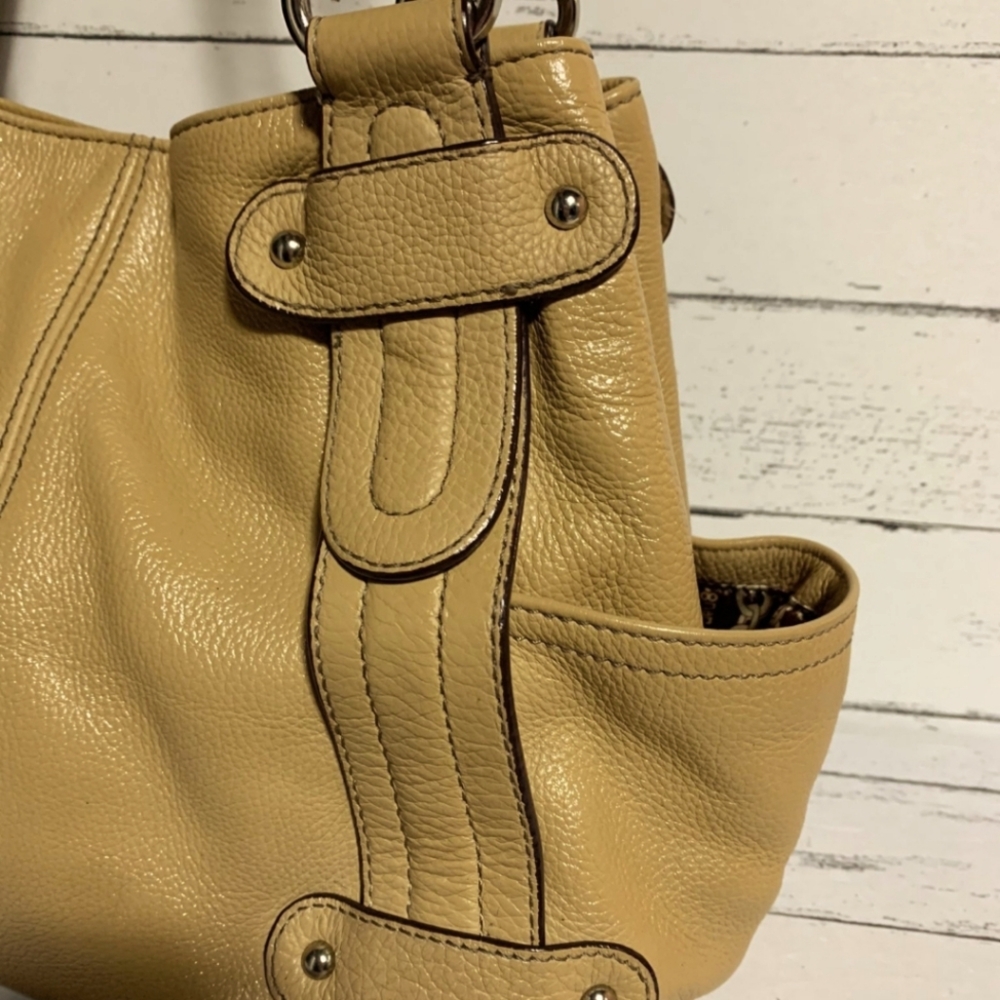 Tan Leather Tote Bag - Picture 3 of 4